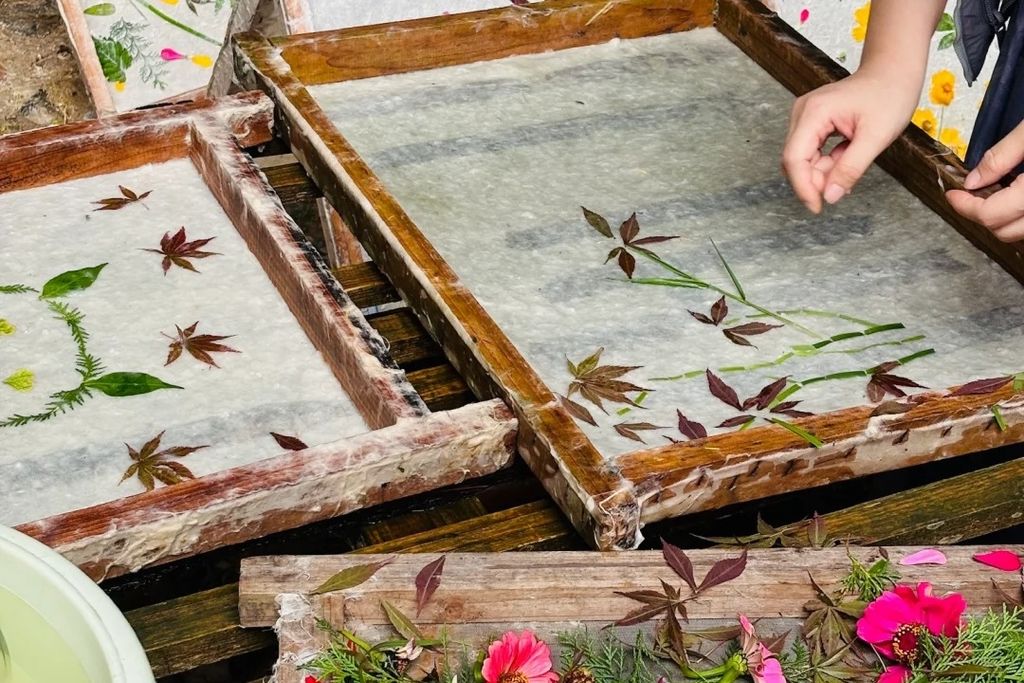 Shiqiao Ancient Papermaking Experience