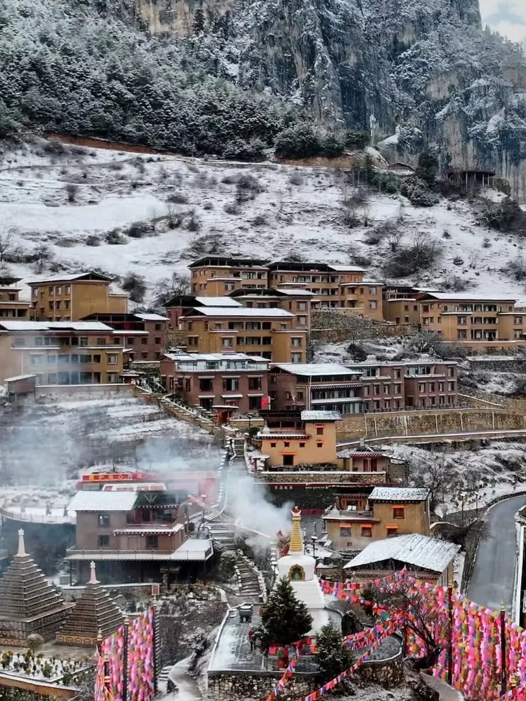 Bala Village (Balagezong)