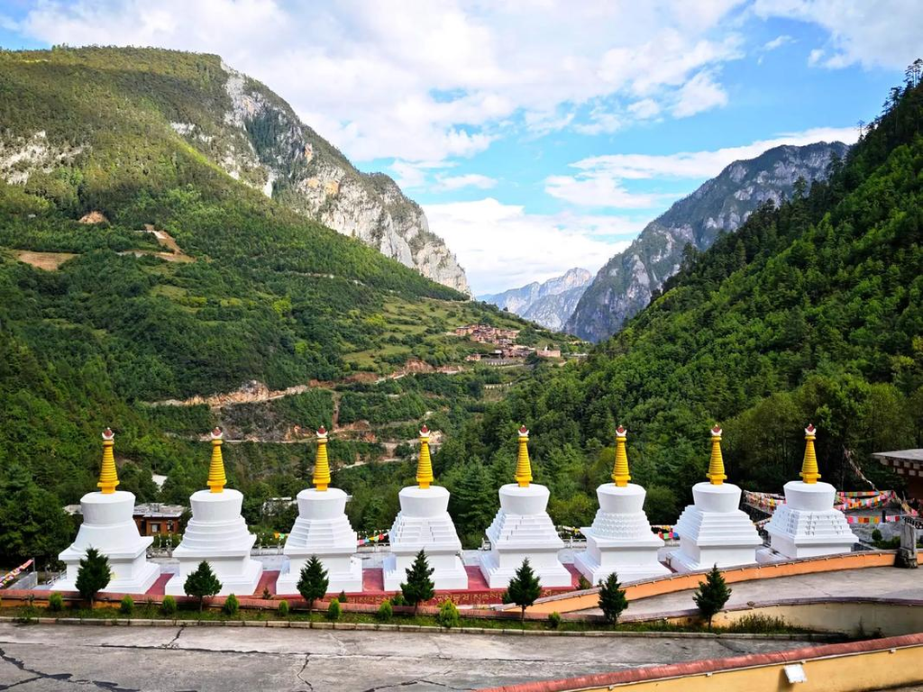 Balagezong Scenic Area